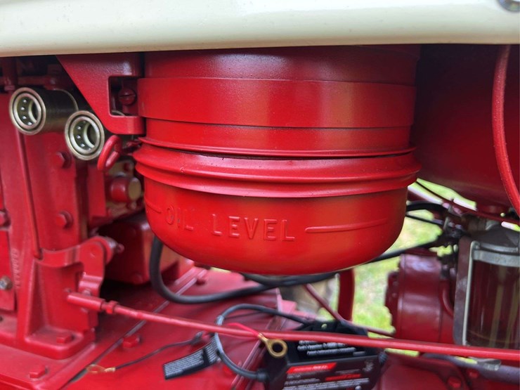 farmall-560-diesel-image-31