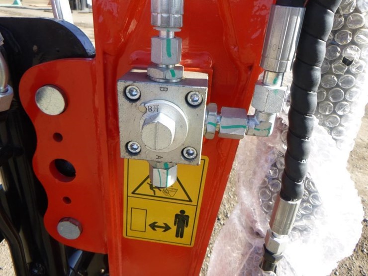 2025-tpm-16-hydraulic-excavator-image-13