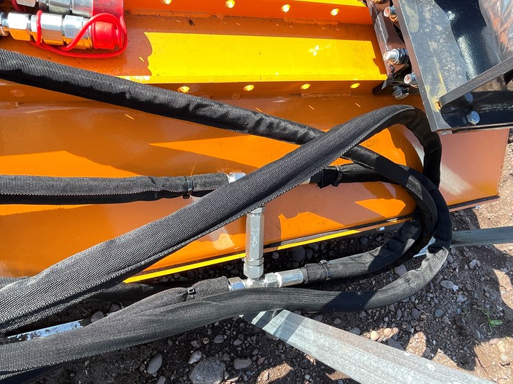 #8345-•-wolverine-48"-flail-mower,-mini-excavator-image-9