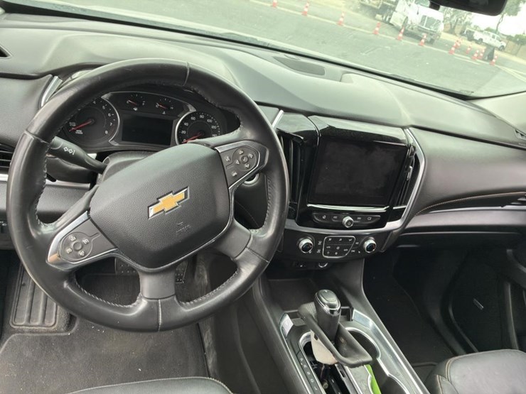 2019-chevrolet-traverse-image-16