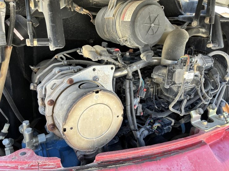 2019-takeuchi-tb240-image-18