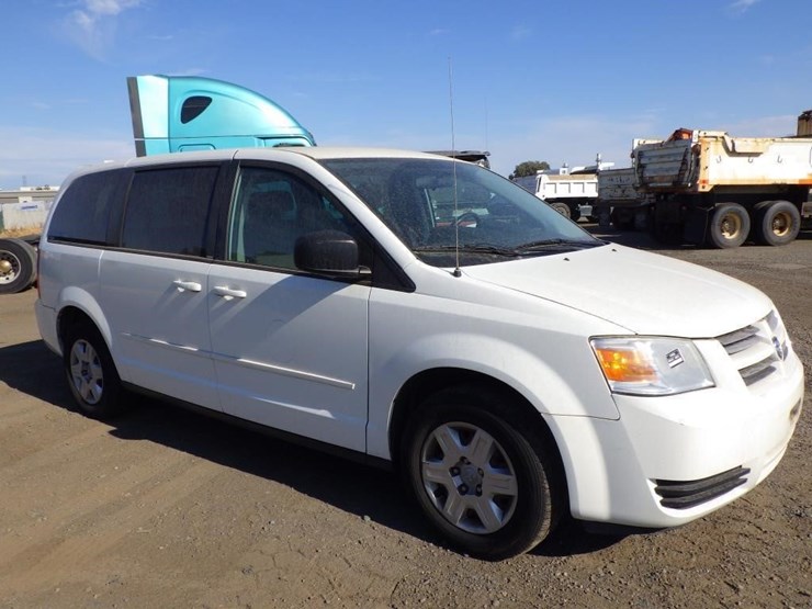 2009-dodge-grand-caravan-image-2