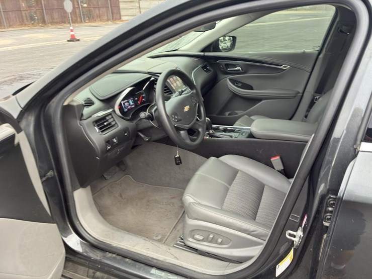 2018-chevrolet-impala-sedan-image-11
