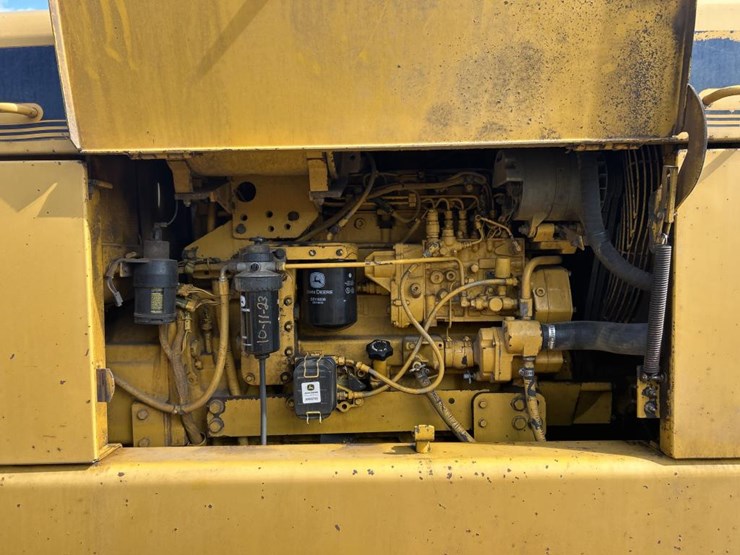 deere-770bh-image-79