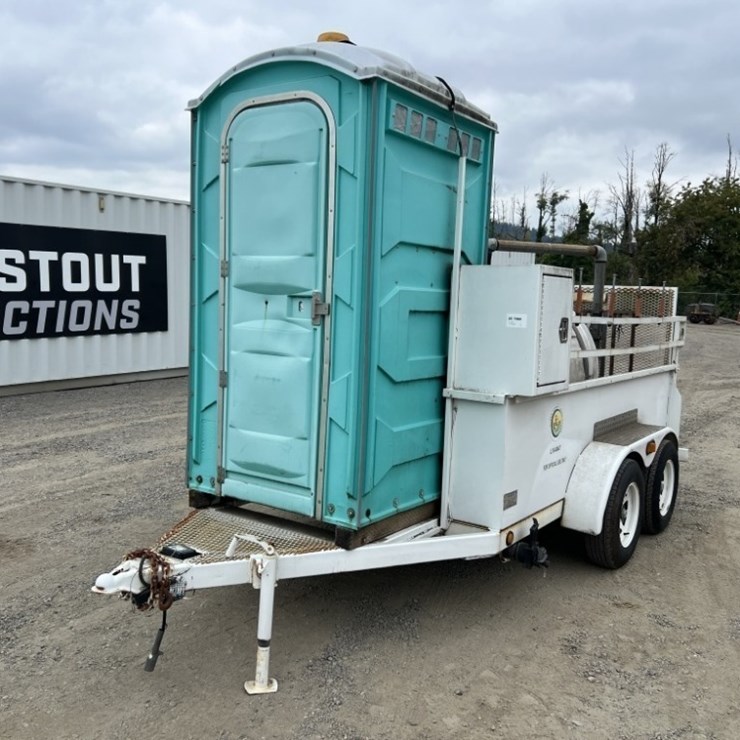 1998 Buzz U612 T/A Utility Trailer
