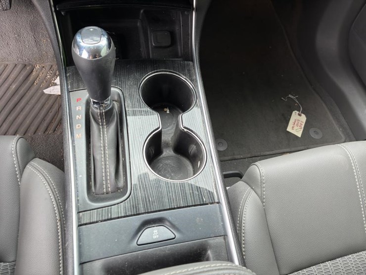 2019-chevrolet-impala-sedan-image-13
