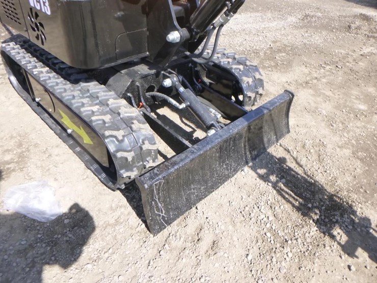2025-vicsec-vc13-hydraulic-excavator-image-16