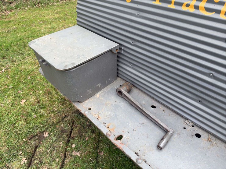 22-40-gray-drum-drive---canadian-special-image-21