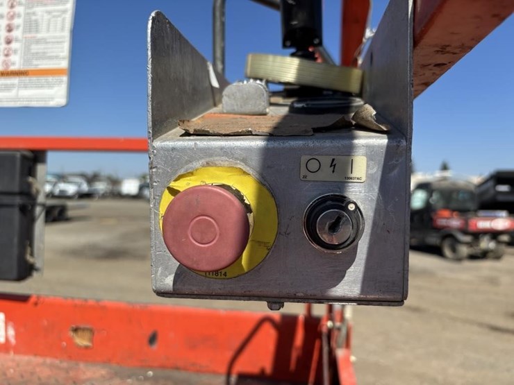 2007-skyjack-sj-4632-scissor-lift-image-9