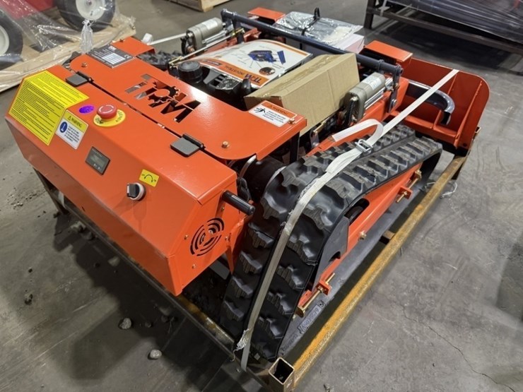 2025-tpm-rm900sb-crawler-rc-mower-image-3