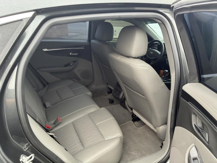 2018-chevrolet-impala-sedan-image-9