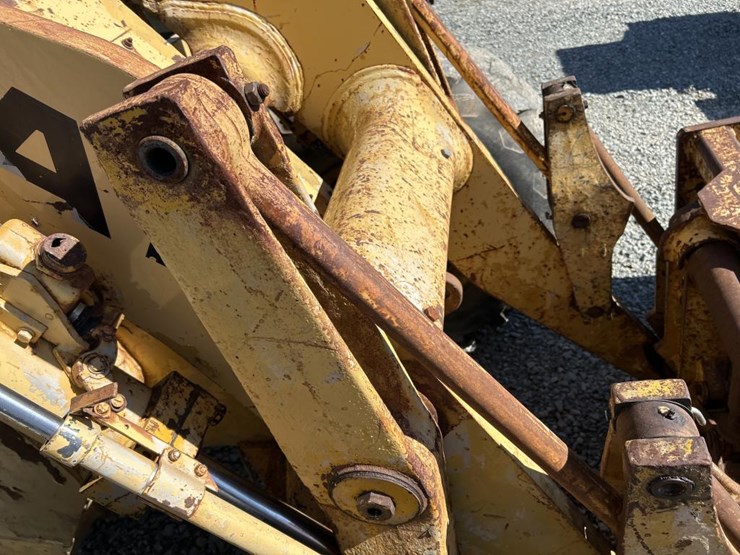 caterpillar-930-image-15