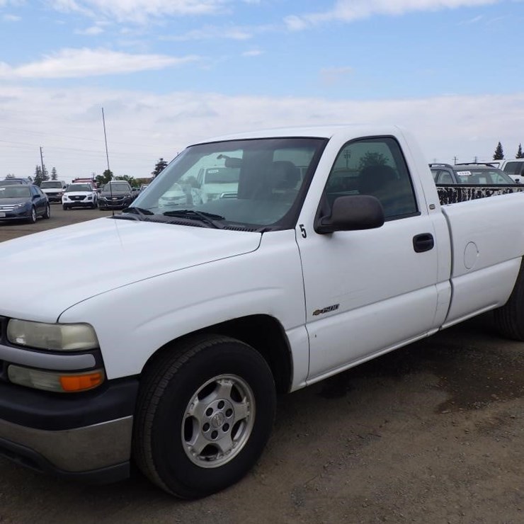 2002 CHEVROLET 1500