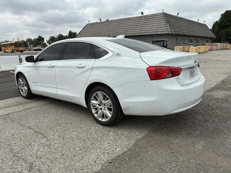 2019-chevrolet-impala-sedan-image-4