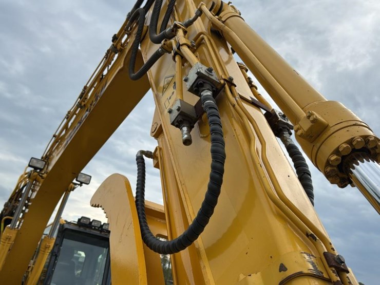 2022-komatsu-pc138-image-14