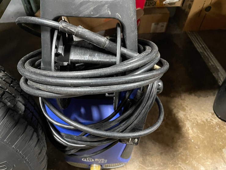 #5528-•-(2)-electric-pressure-washers-(cw)-image-13
