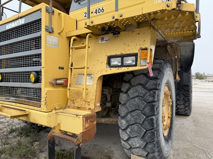 komatsu-hd465-5-image-9