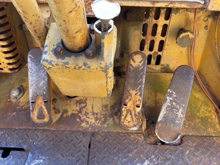 caterpillar-930-image-57