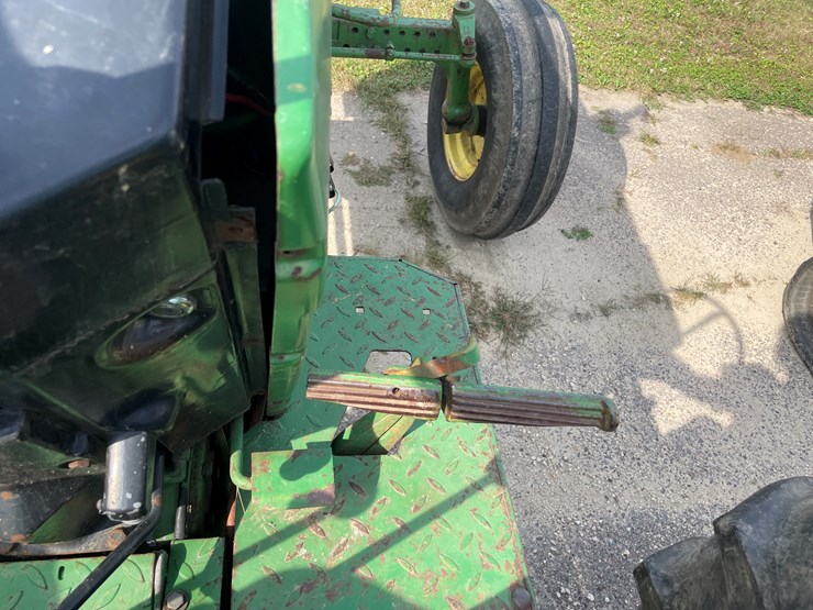 john-deere-2840-image-44