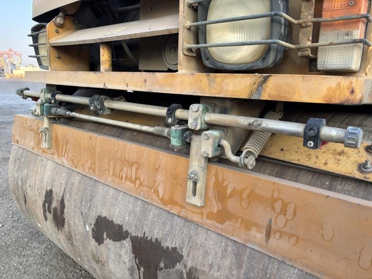caterpillar-cb34-image-17