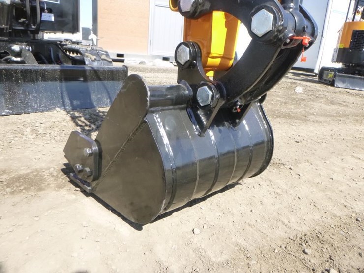2025-vicsec-vc13-hydraulic-excavator-image-10