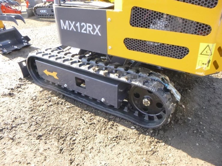 2025-agt-mx12rx-hydraulic-excavator-image-28