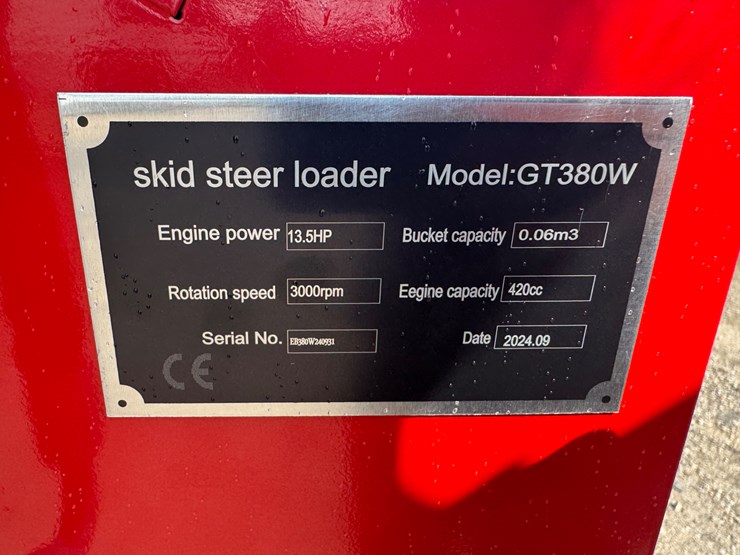 #1045-•-2024-mini-wheeled-skidsteer-image-9
