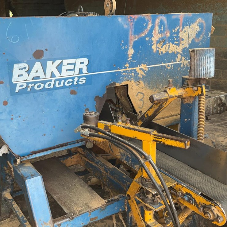 #146 • 1996 Baker Band Resaw