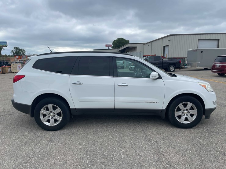2009-chevrolet-traverse-image-4