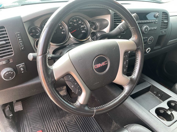 #1966-•-2011-gmc-sierra-(has-wi-title)-(of)-image-38