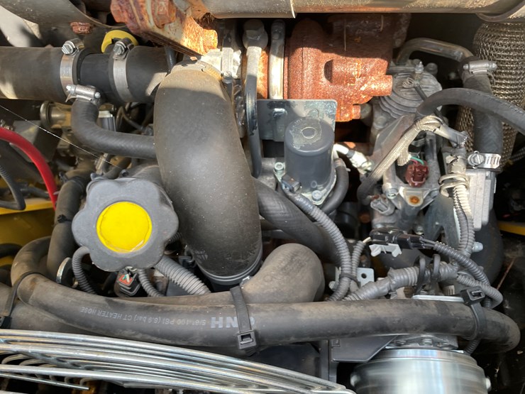 2019-new-holland-l216-image-20