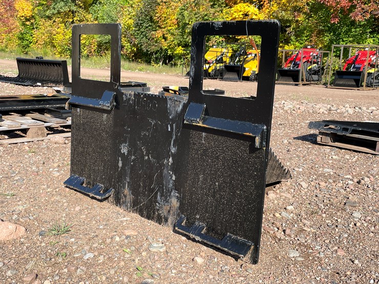 #8220-•-new-kc-40"-skid-steer-tree-spade-image-4