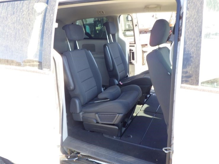 2009-dodge-grand-caravan-image-8