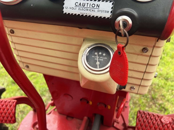 farmall-560-diesel-image-60