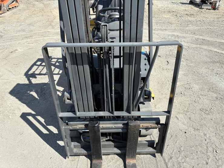 2004-komatsu-c30axps-forklift-image-7