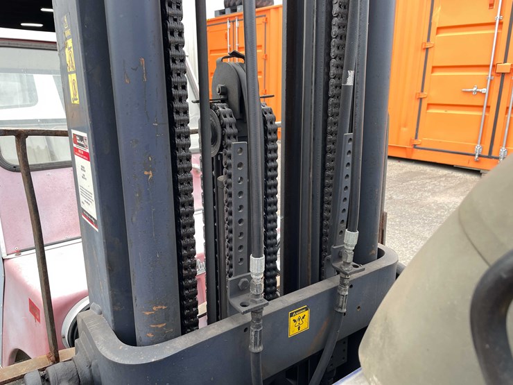 #1982-•-komatsu-forklift-(o4)-image-85