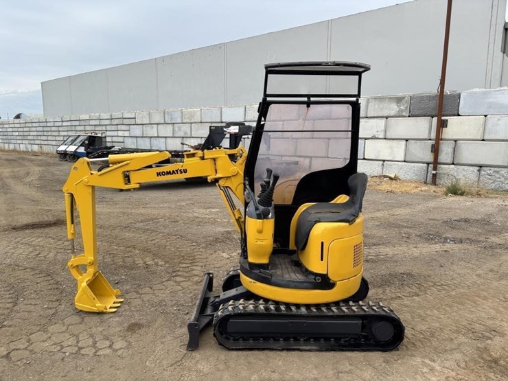 komatsu-pco8uu-1f-hydraulic-excavator-image-5