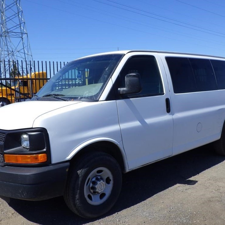 2015 CHEVROLET EXPRESS 2500