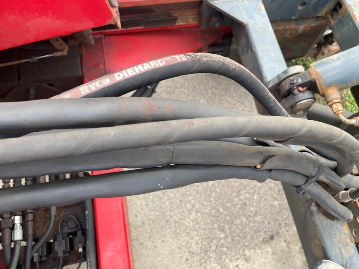 #1020-•-2002-moffett-piggy-back-forklift-image-38