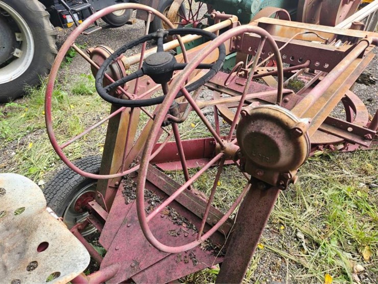 #2010-•-illinois-s-15a-pull-type-8'-grader-image-14