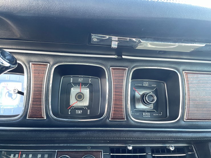 #1022-•-1969-lincoln-continental-mark-iii-image-47