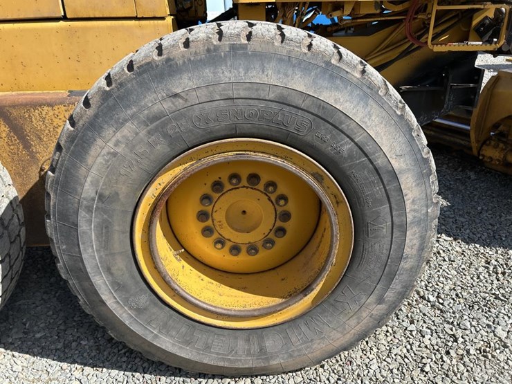 deere-770bh-image-112