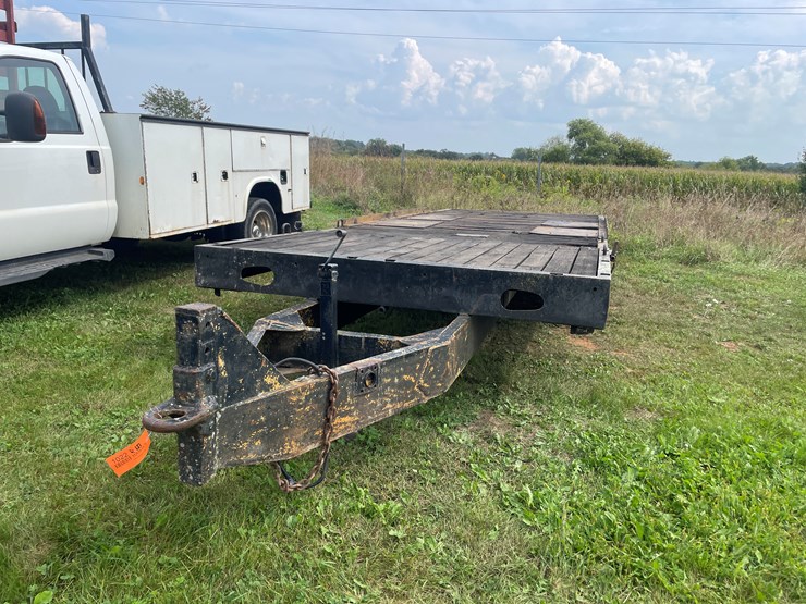 #1022-•-1997-flat-bed-trailer-(has-wi-title)-image-1