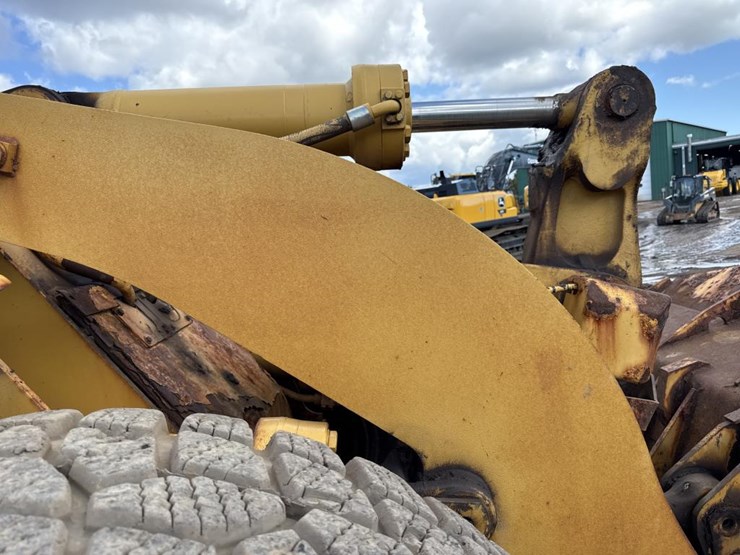 caterpillar-950h-image-39