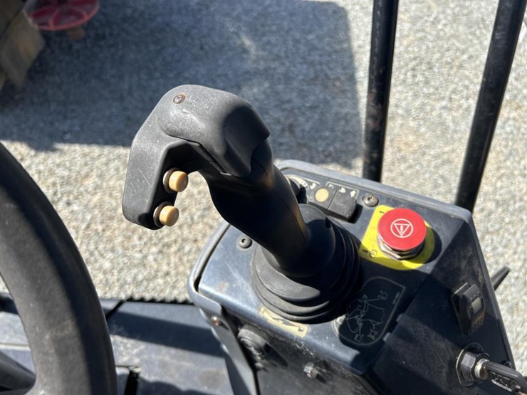 caterpillar-cb54-image-60