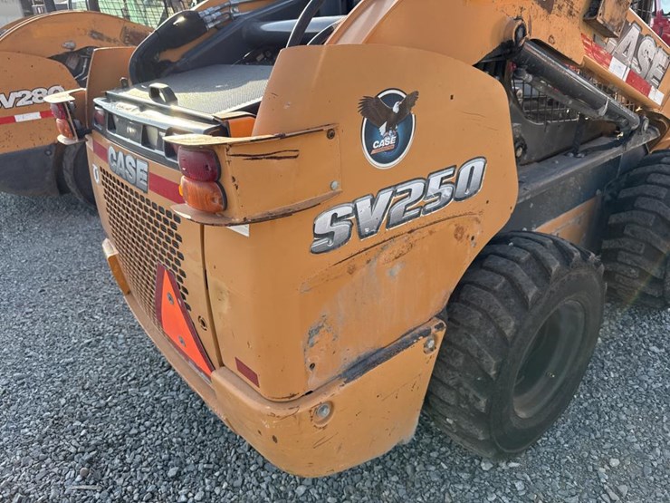 2015-case-sv250-image-34
