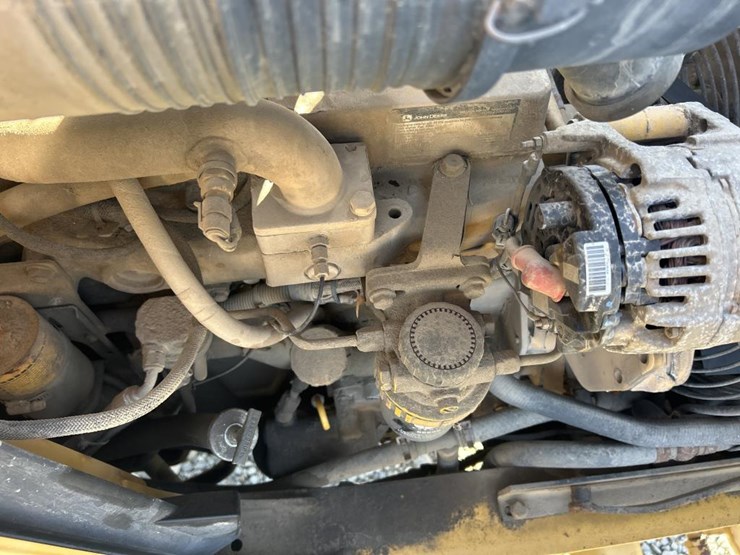 2008-deere-310sj-image-32