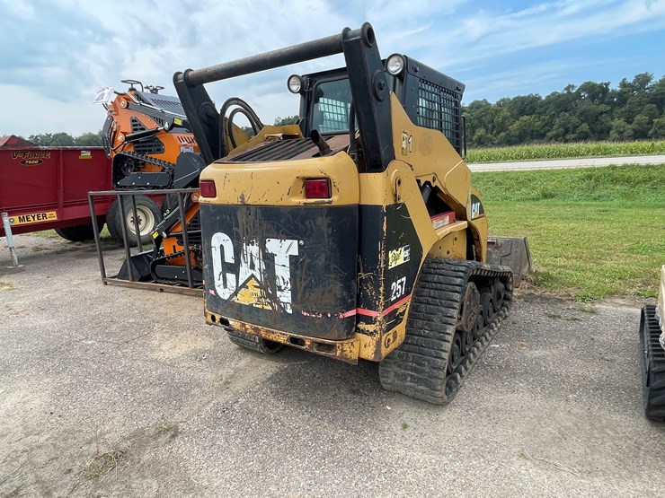 2002-caterpillar-257-image-3
