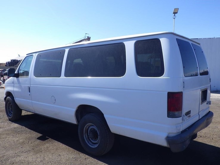 2007-ford-econoline-350-image-4