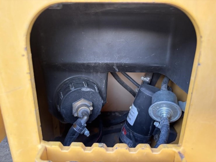 2018-volvo-dd25b-image-20